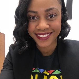 Meet your Posher, Kendra